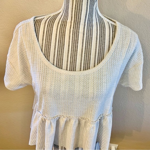 NWT Arizona Jean Co. Crop Top Large Cream Textured Peplum Top Cropped Short Slvs - Picture 2 of 13